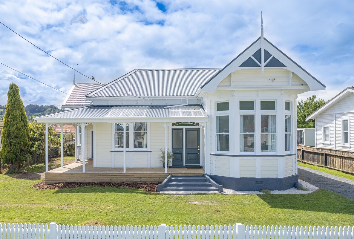 10 Brunswick Road, Aramoho, Whanganui - Carousel 1