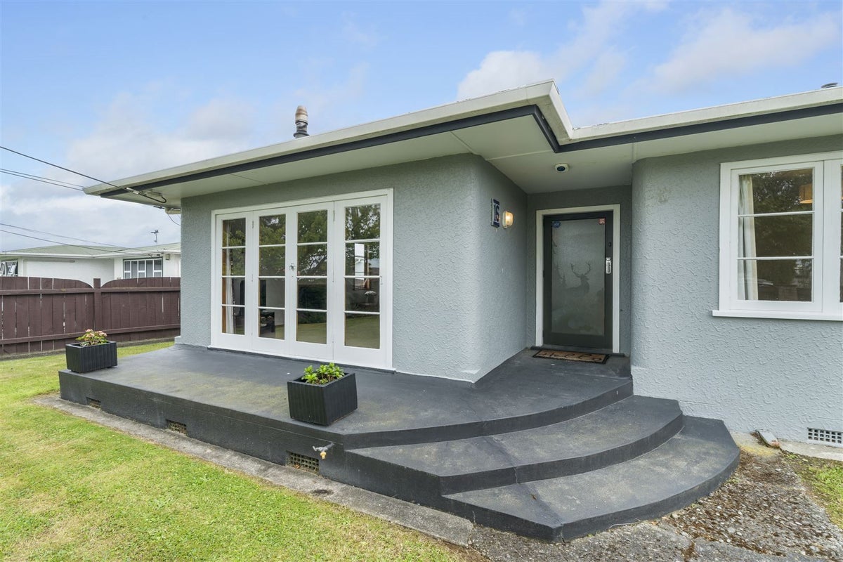 16 Leeds Street, Milson, Palmerston North - Carousel 20