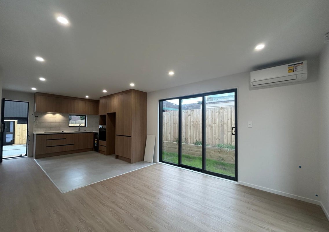 46B Burswood Drive, Burswood, Auckland - Carousel 2