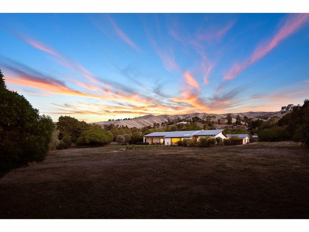 12 Dry Hills Rise, Riverlands, Blenheim - Carousel 29