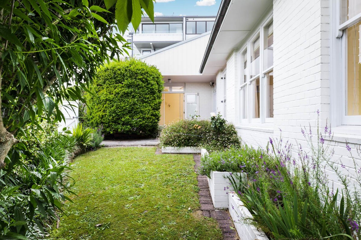 2A Ngapuhi Road, Remuera, Auckland - Carousel 1