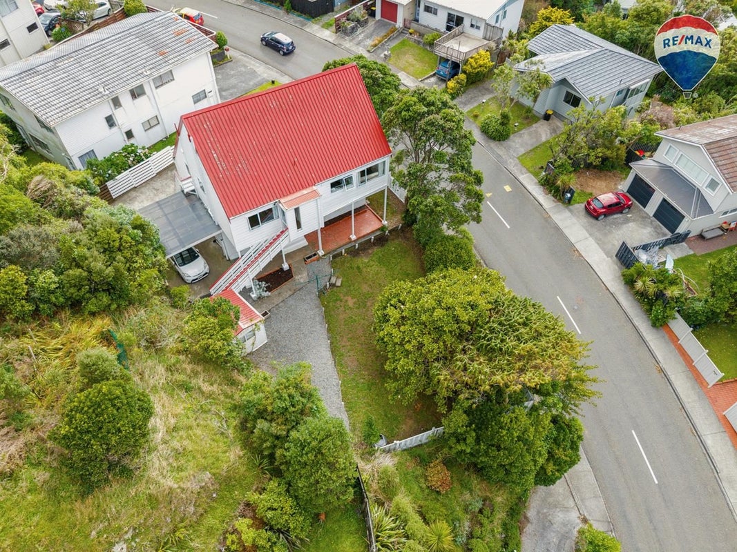 39 Thurleigh Grove, Karori, Wellington - Carousel 2