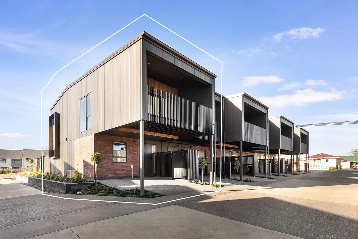 7/3 Vesty Avenue, Hillcrest, Hamilton - Carousel 15