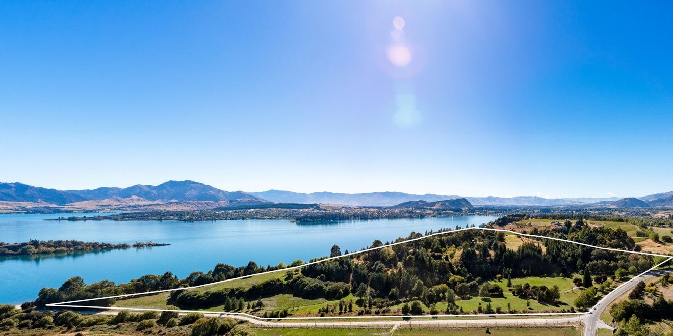 280 Wanaka-Mount Aspiring Road, Wanaka - Carousel 1