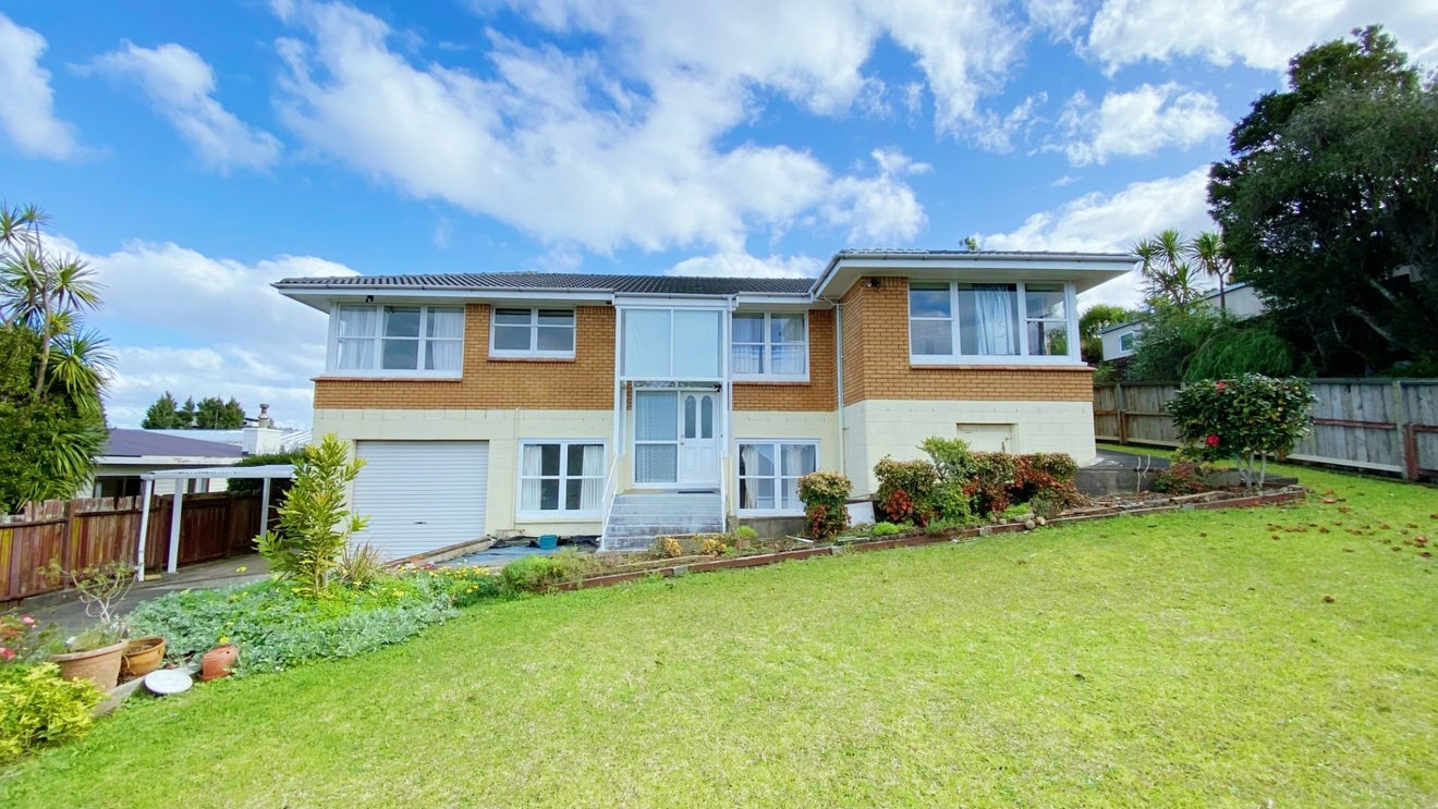 14 Meadowvale Avenue, Forrest Hill, Auckland - Carousel 1