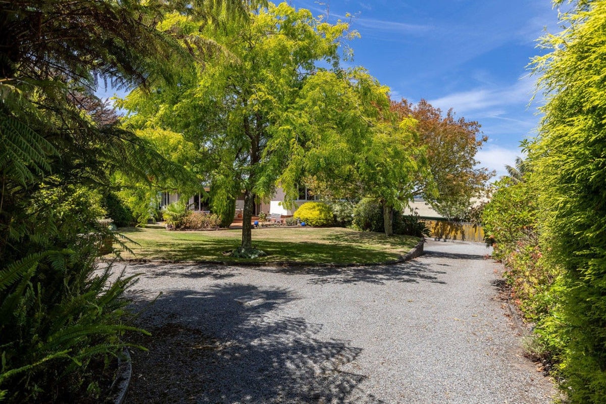 7 Acton Place, Saint Johns Hill, Whanganui - Carousel 2