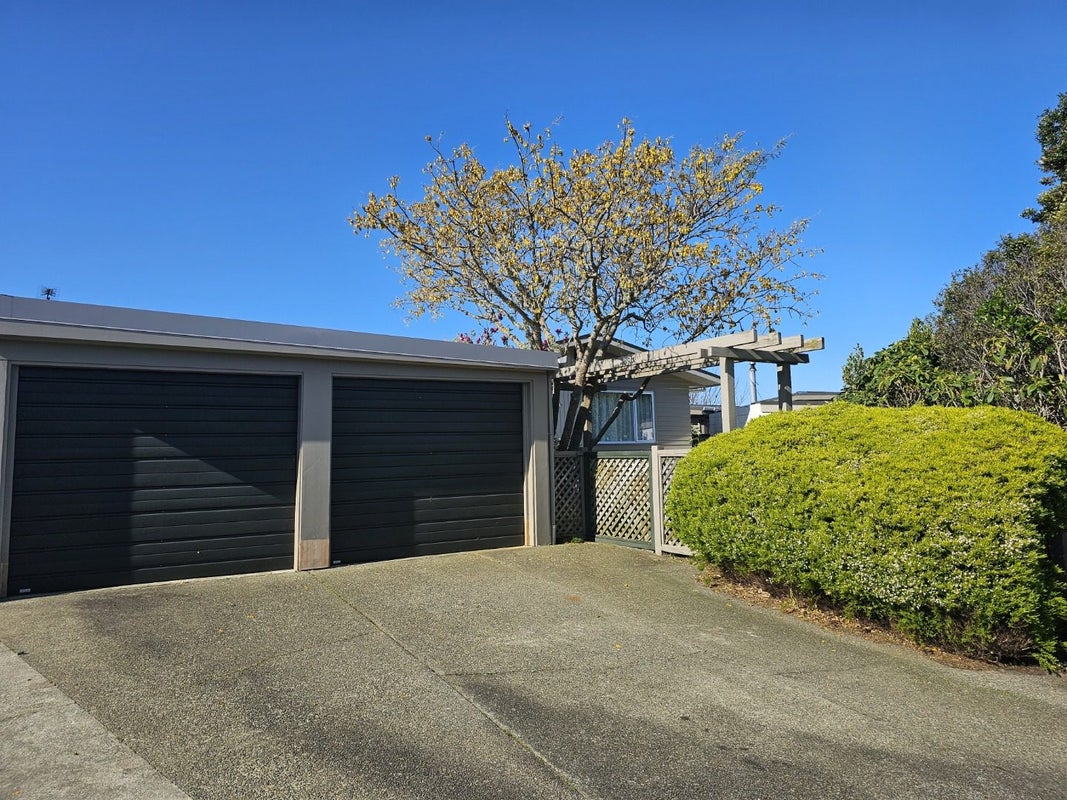 30 The Quarterdeck, Whitby, Porirua - Carousel 1