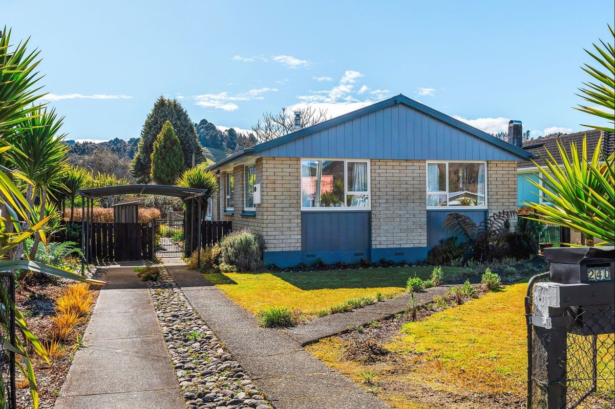 240 Taupo Road, Taumarunui - Carousel 15