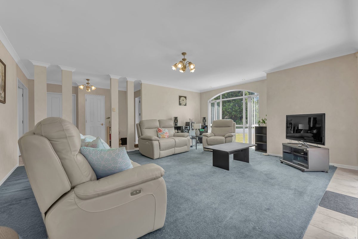 60 Wattle Farm Road, Wattle Downs, Auckland - Carousel 2
