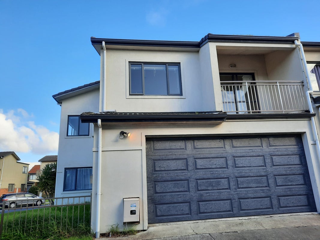 26 Triumph Road, Flat Bush, Auckland - Carousel 2