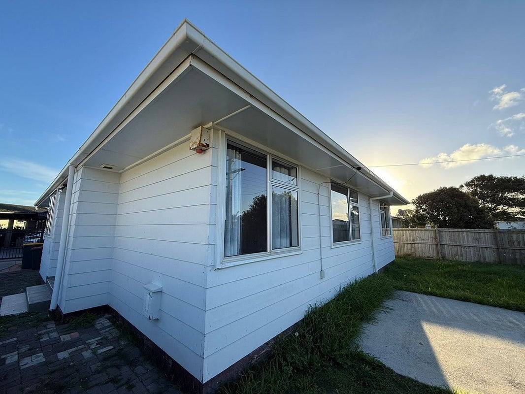 22 Ferguson Street, Mangere East, Auckland - Carousel 2