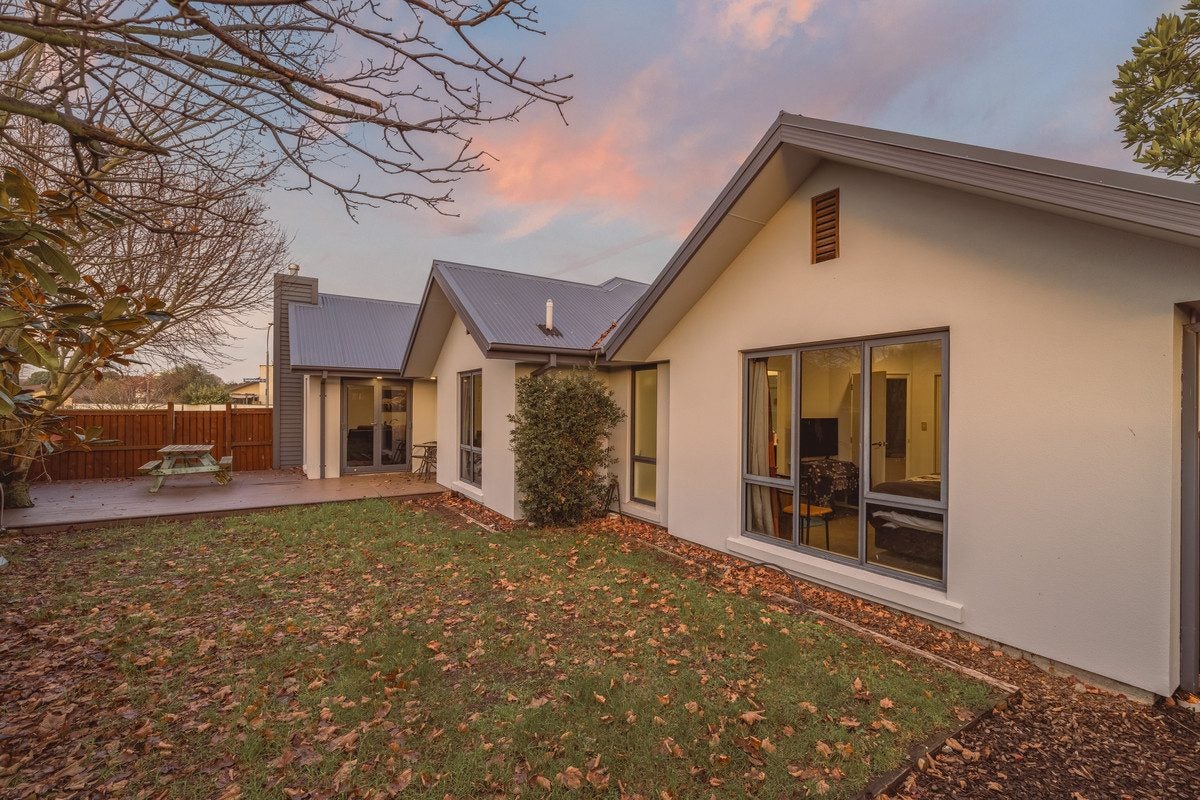 5 Excalibur Place, Burwood, Christchurch - Carousel 2