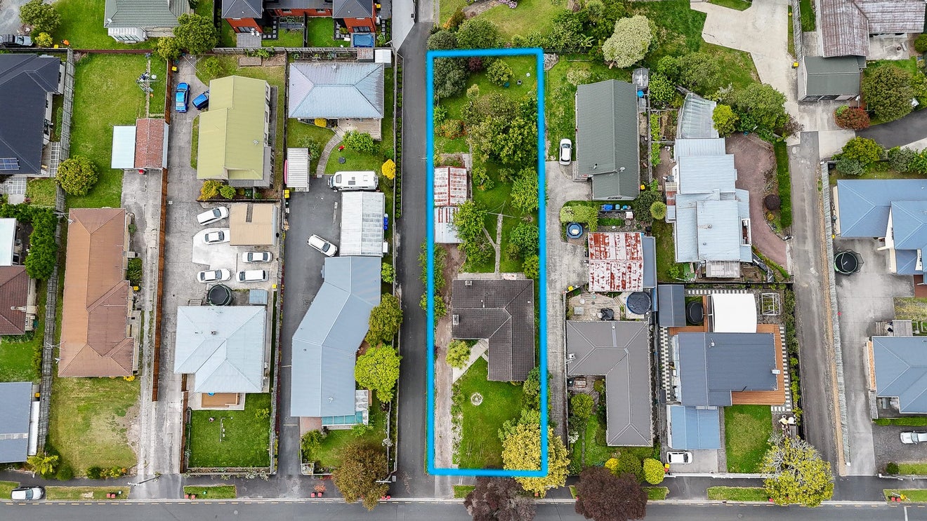 30 McCracken Avenue, Hillcrest, Hamilton - Carousel 2