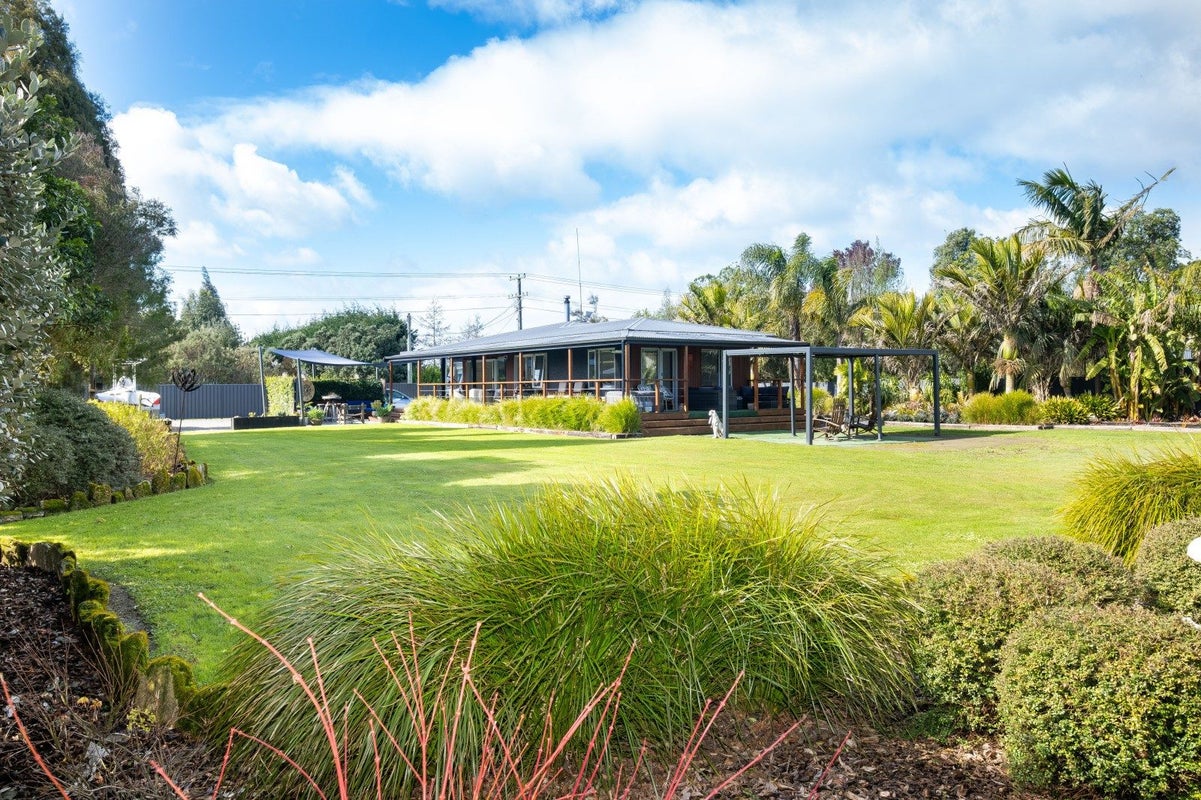 245 Riverbend Road, Meeanee, Napier - Carousel 1