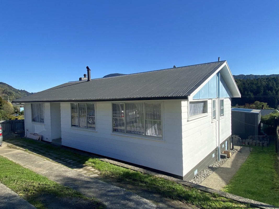 75 Milton Terrace, Picton - Carousel 1