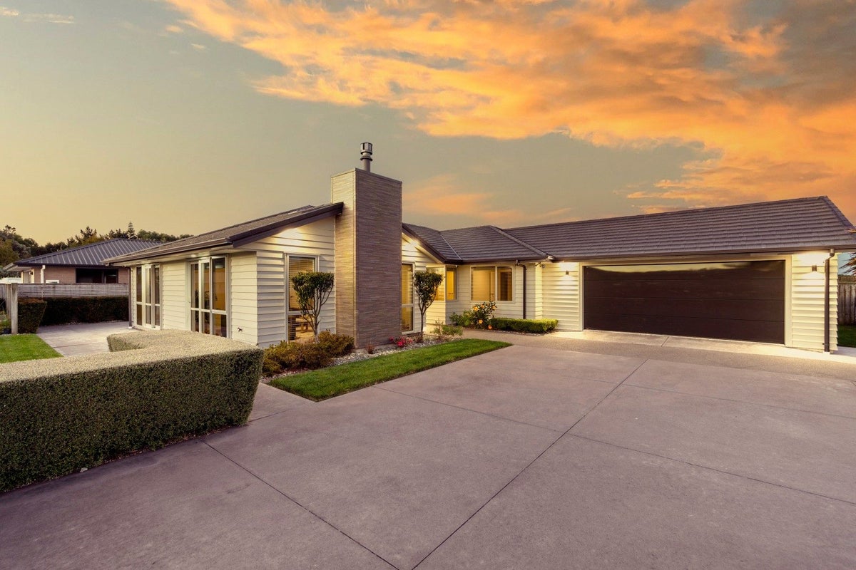 19 Keene Drive, Bell Block, New Plymouth - Carousel 1