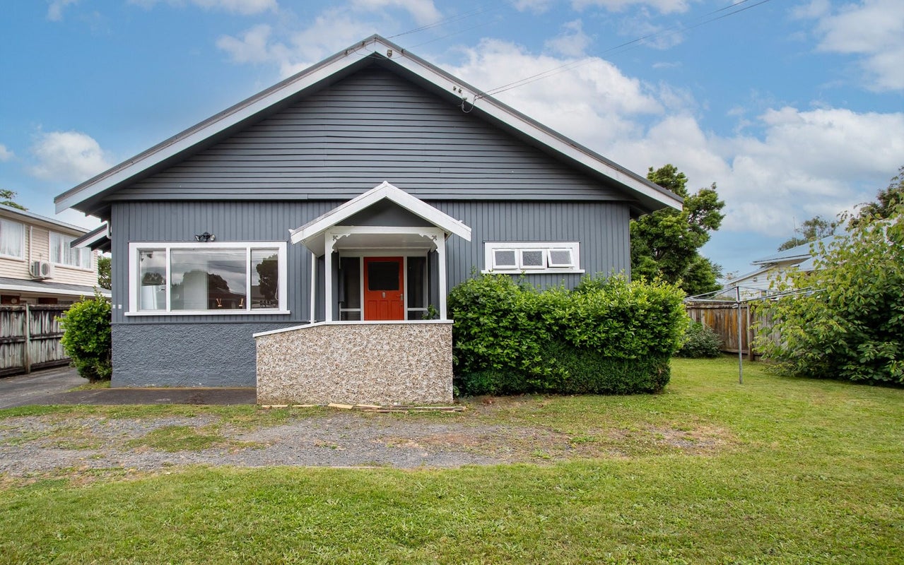 7A Te Aroha Street, Hamilton East, Hamilton - Carousel 1