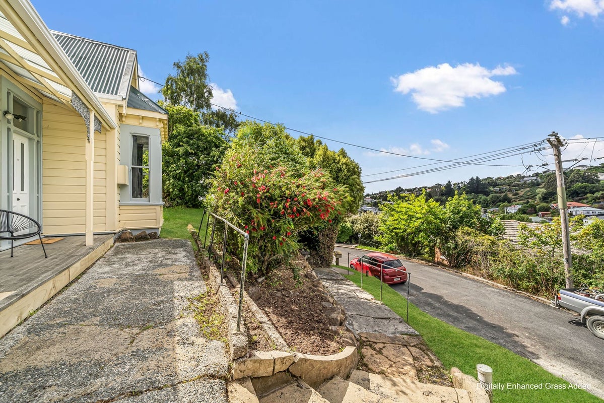 22 Thomson Street, Lookout Point, Dunedin - Carousel 1