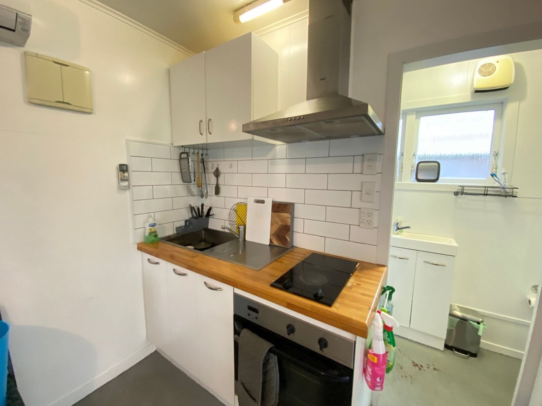 158 Pembroke Street, Hamilton Lake, Hamilton - Carousel 2