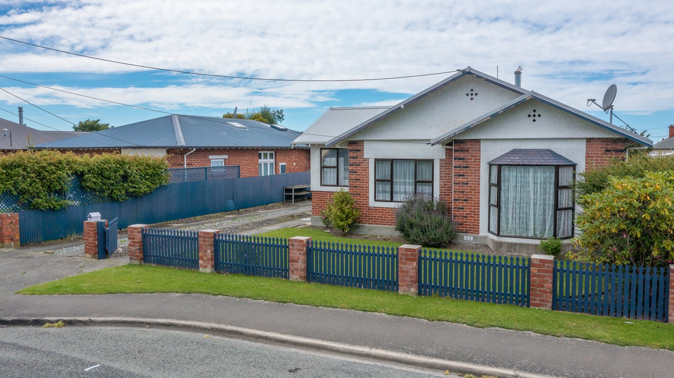 27 Rugby Street, Highfield, Timaru - Carousel 2