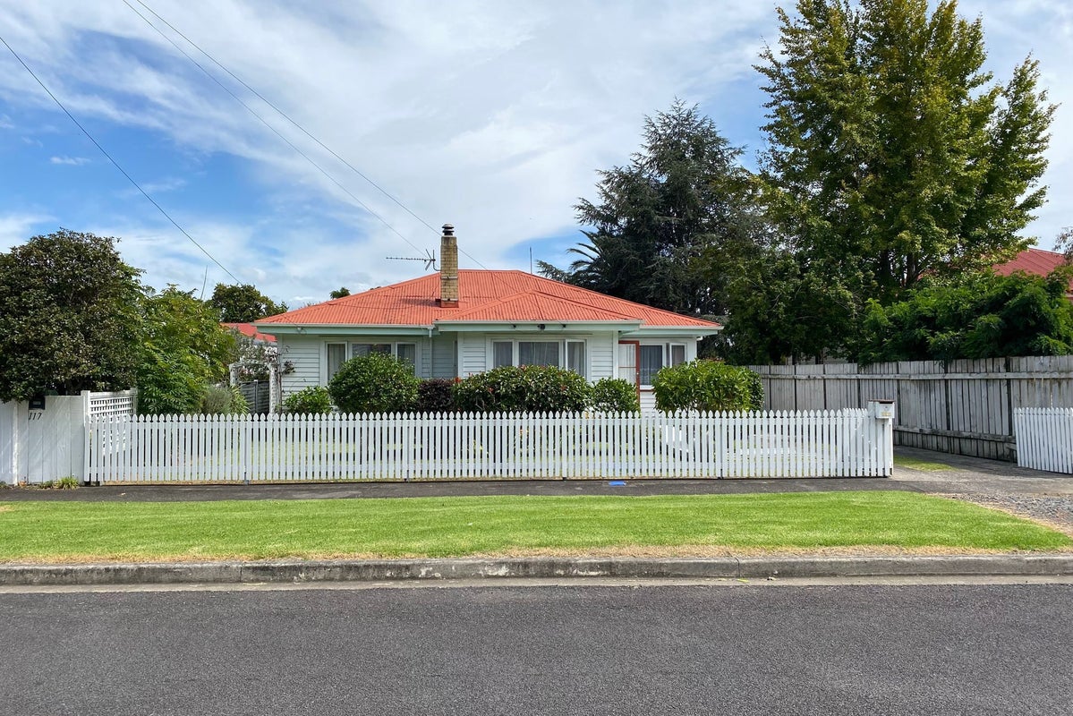 115 Parawai Road, Thames, Thames - Carousel 1