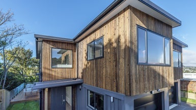 10A Nadia Grove, Khandallah, Wellington - Carousel 1