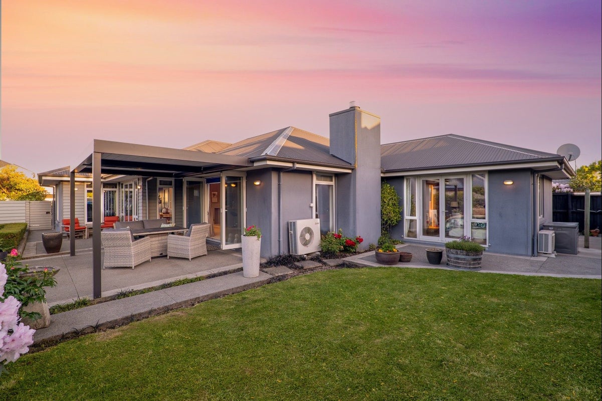 51 Brookfield Drive, Northwood, Christchurch - Carousel 2