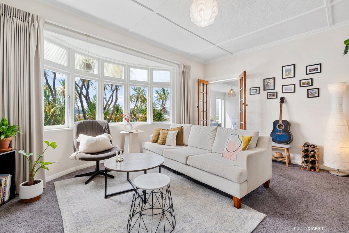 14 Queens Drive, Kilbirnie, Wellington - Carousel 1