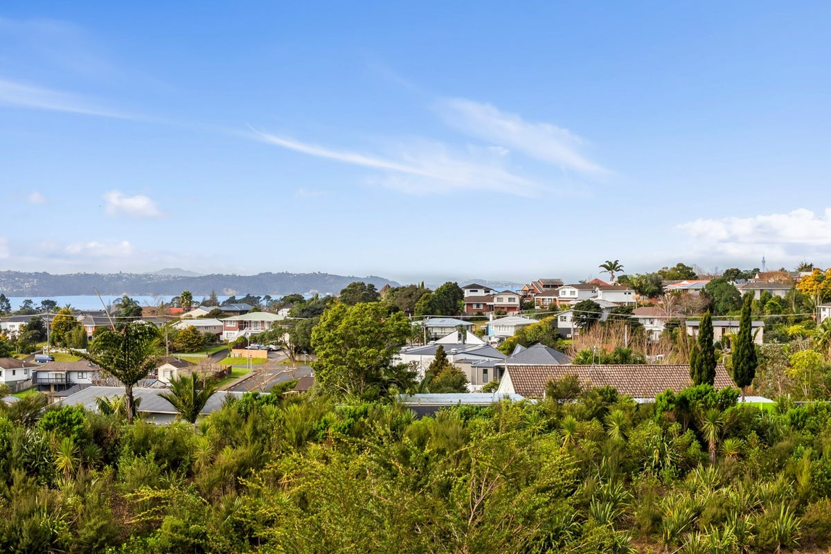 116B Royal Road, Massey, Auckland - Carousel 2