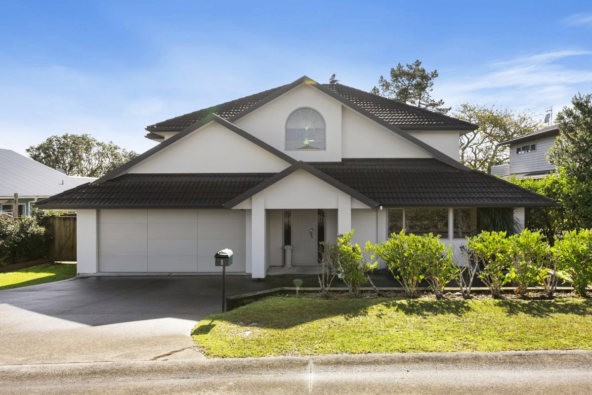 8 Gibbia Way, Beachlands, Auckland - Carousel 2