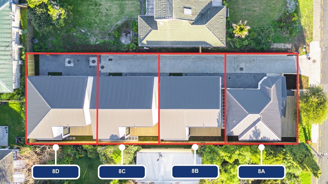 8C Deuxberry Avenue, Northcote, Auckland - Carousel 1