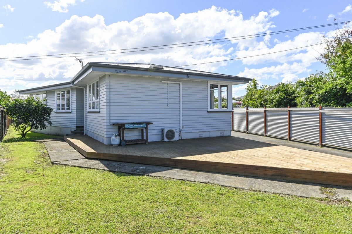 405 Huia Place, Camberley, Hastings - Carousel 1