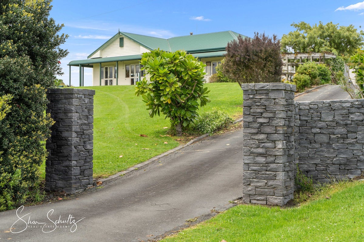40 Whaka Street, Maungaturoto, Maungaturoto - Carousel 1