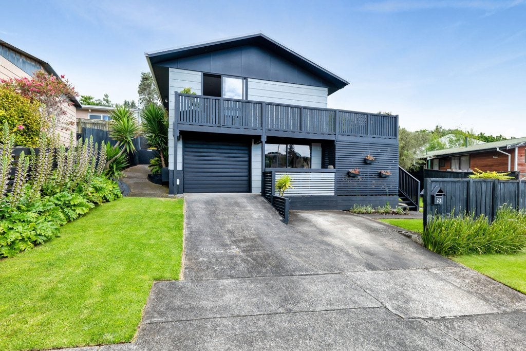 23 Herekawe Drive, Spotswood, New Plymouth - Carousel 1