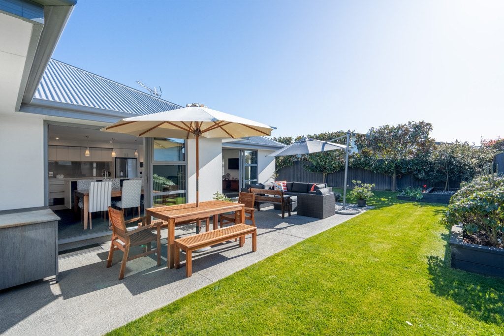 7 Crown Close, Prebbleton, Prebbleton - Carousel 1