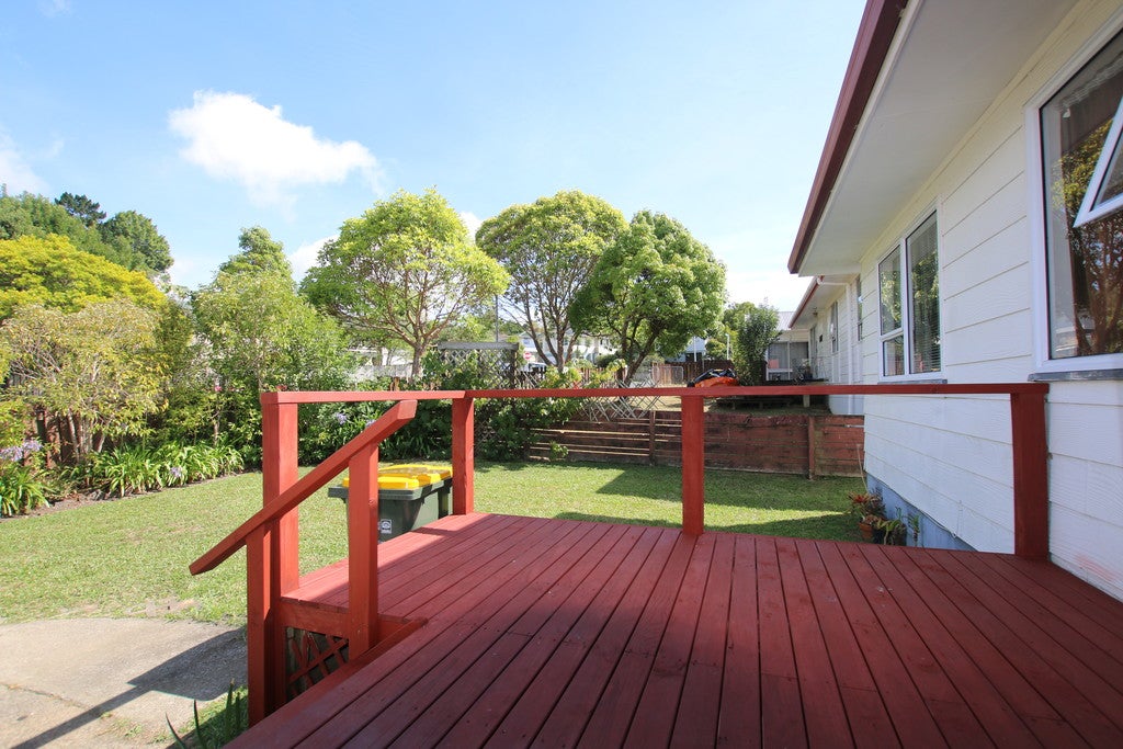 2/33 Bellringer Road, Massey, Auckland - Carousel 2