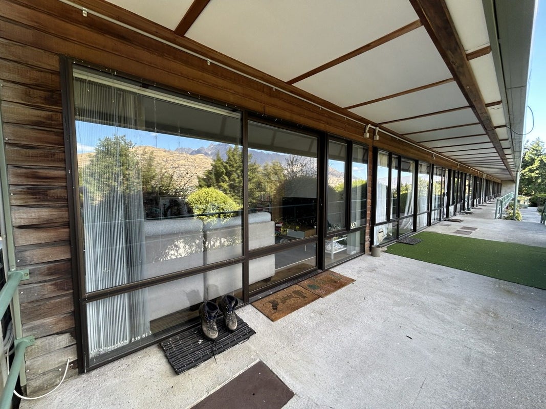 25/43 GOLDRIDGE WAY, FRANKTON RD, QUEENSTOWN - Carousel 9