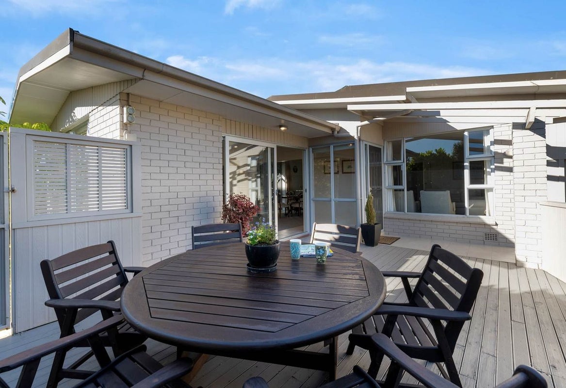 32 Fielding Crescent, Farm Cove, Auckland - Carousel 2