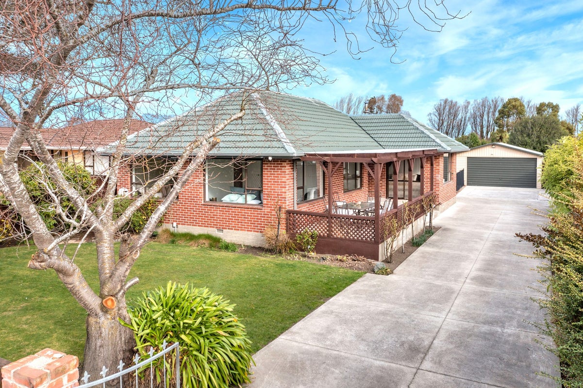 87 Englefield Road, Northwood, Christchurch - Carousel 1