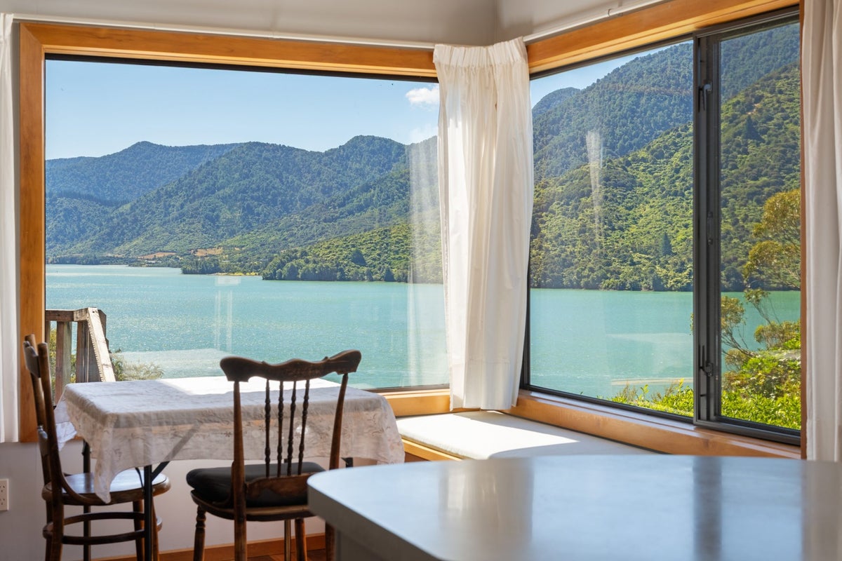 542 Moetapu Bay Road, Moetapu Bay, Picton - Carousel 2