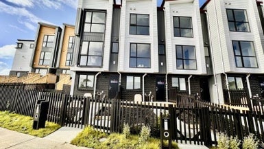 58 Whakatupu Road, Flat Bush, Auckland - Carousel 1