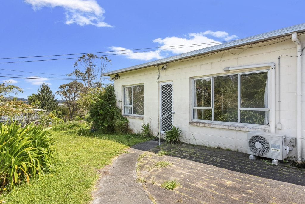 1/22C Evans Road, Glen Eden, Auckland - Carousel 1
