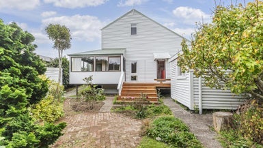 30 Campbell Street, Karori, Wellington - Carousel 1
