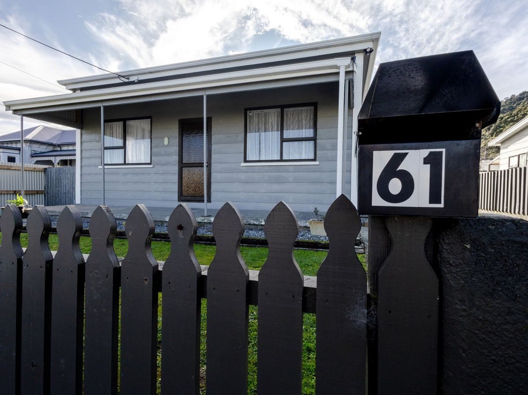 61 Fox Street, Cobden, Greymouth - Carousel 1