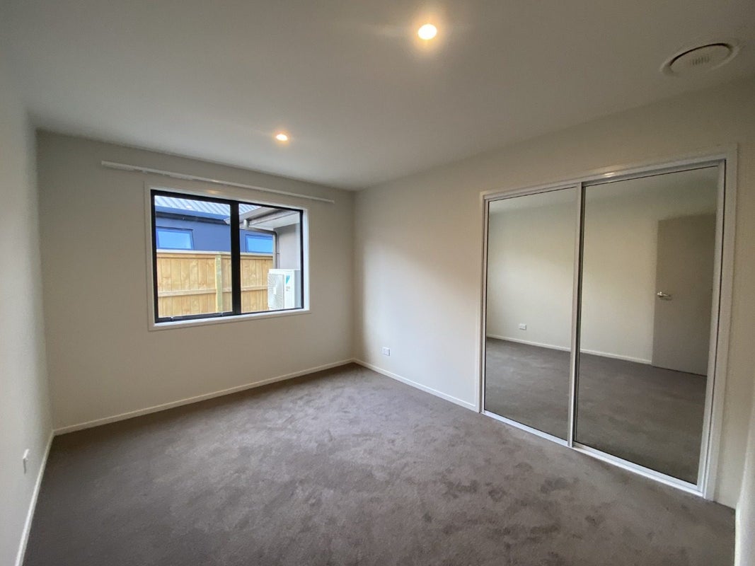 18 Leicester Street, Jacks Point, Queenstown - Carousel 10
