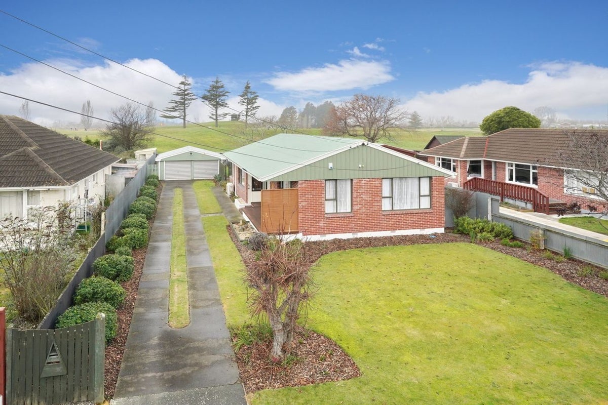 74 Joy Street, Shirley, Christchurch - Carousel 1
