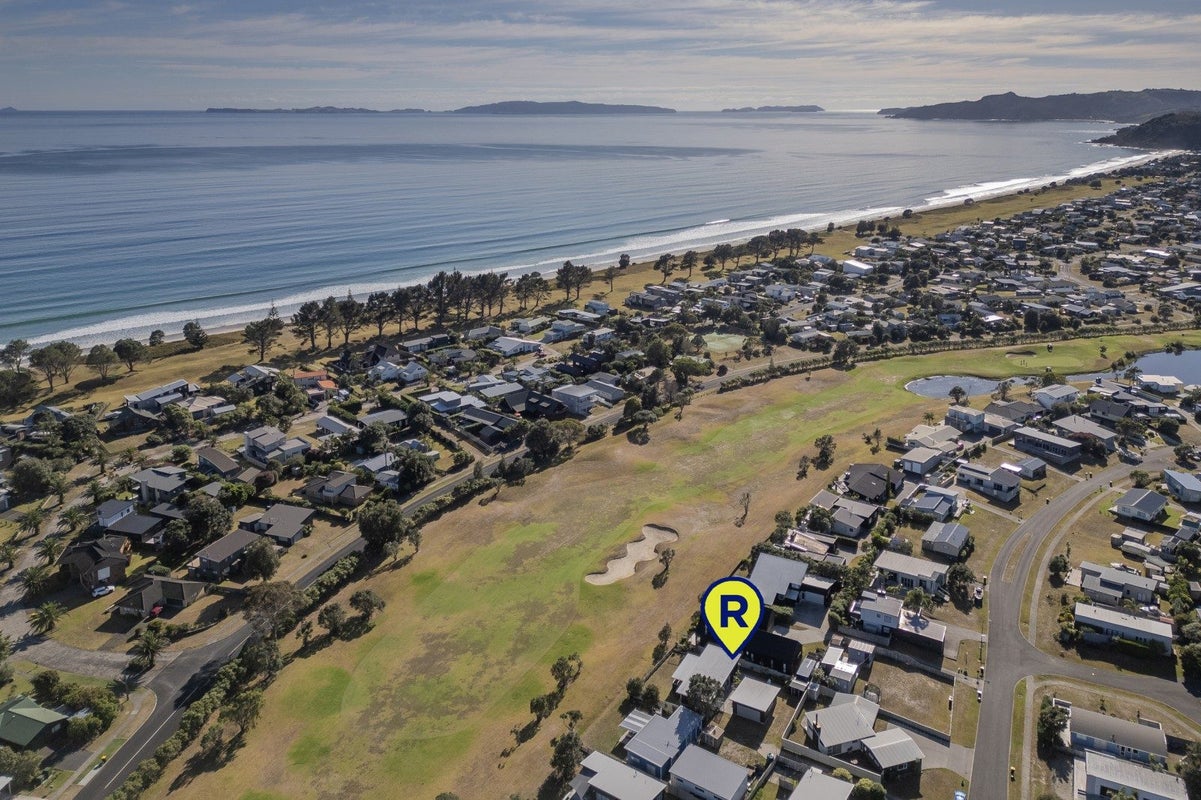 127 The Fairway, Matarangi, Whitianga - Carousel 2