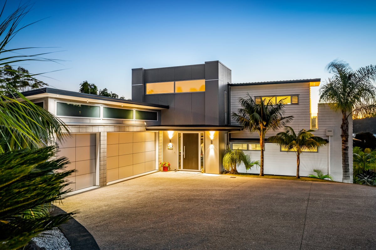 8 Kerema Way, Schnapper Rock, Auckland - Carousel 2