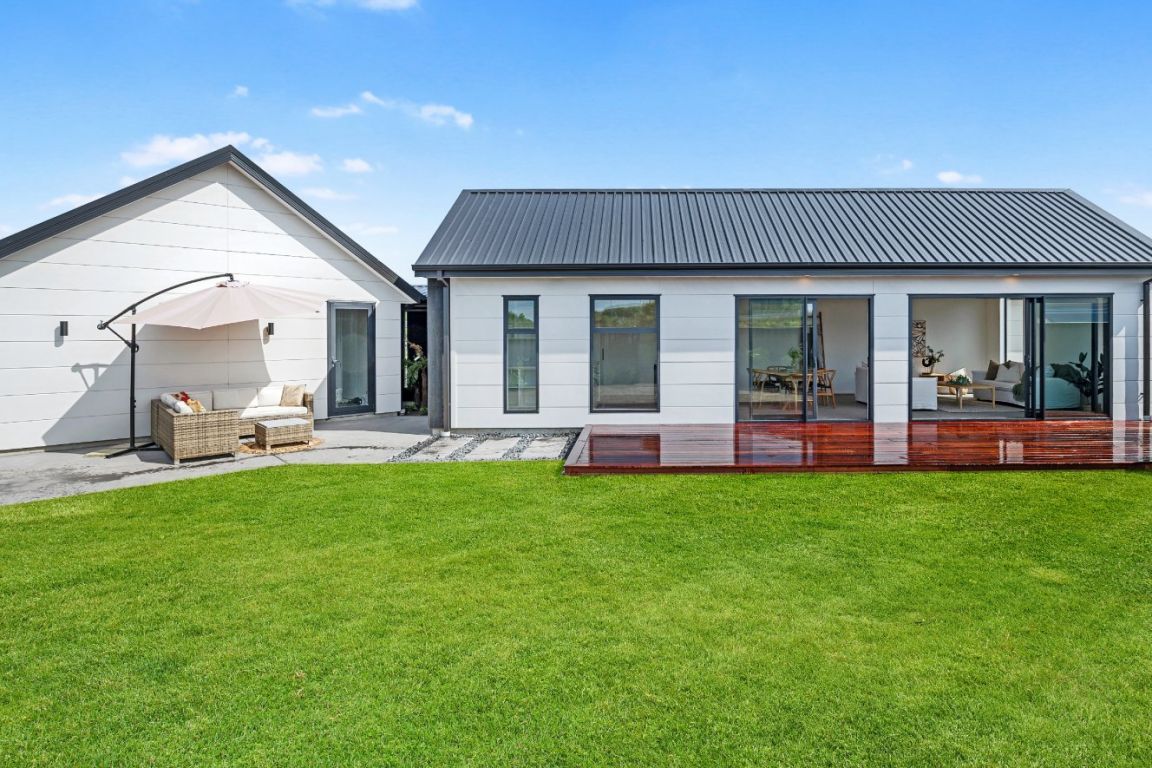 1 Karos Lane, Northwood, Christchurch - Carousel 20