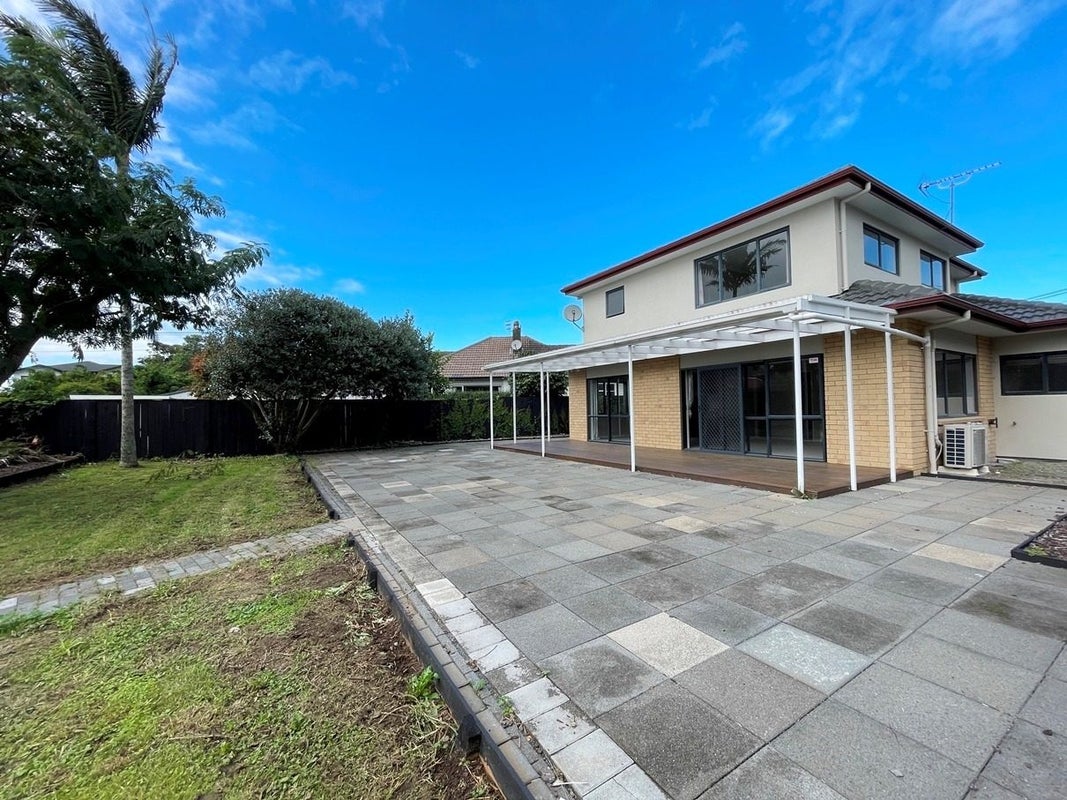 34 Massey Avenue, Greenlane, Auckland - Carousel 1